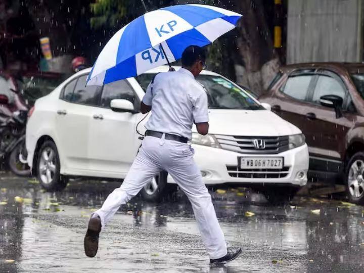 कर्नाटक, आंध्र प्रदेश, तेलंगाना, केरल और तमिलनाडु सहित दक्षिण भारतीय राज्यों में अगले पांच दिनों में तेज बारिश होने का आसार है.