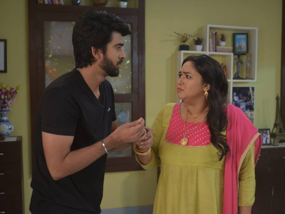 'Sohag Chand': সোহাগ ও চাঁদের দাম্পত্য জীবনে কি এবার পড়বে ছেদ? উত্তর মিলবে ধারাবাহিকের মহাপর্বে 'Sohag Chand' Mahaparbo story synopsis in a nutshell 'Sohag Chand': সোহাগ ও চাঁদের দাম্পত্য জীবনে কি এবার পড়বে ছেদ? উত্তর মিলবে ধারাবাহিকের মহাপর্বে