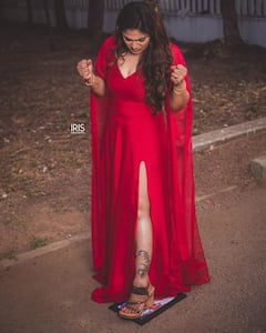 Shalini Divorce Photoshoot: तलाक के बाद इस एक्ट्रेस ने फोटोशूट कराकर मनाया आजादी का जश्न, यूजर्स बोले–शादी गलत इंसान से हो तो...