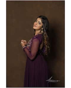 Dimple Hayathi: అబ్బబ్బా, అందమంతా ఆ కళ్లలోనే దాచేసిందిగా