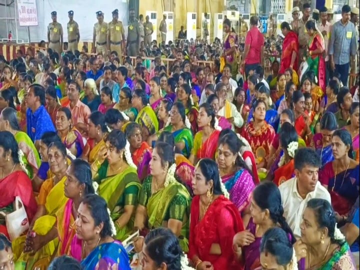 மதுரை அரசாளும் மீனாட்சிக்கு விமரிசையாக நடைபெற்ற திருக்கல்யாண வைபவம்..