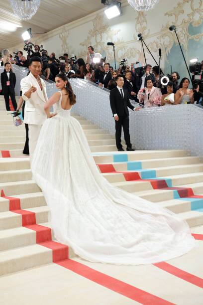 ਅਦਾਕਾਰਾ ਨੇ ਸੋਸ਼ਲ ਮੀਡੀਆ 'ਤੇ ਆਪਣੇ ਇਵੈਂਟ ਦੀਆਂ ਤਸਵੀਰਾਂ ਸ਼ੇਅਰ ਕੀਤੀਆਂ ਹਨ, ਜਿਸ 'ਚ ਉਸ ਨੇ ਖੁਲਾਸਾ ਕੀਤਾ ਹੈ ਕਿ ਉਸ ਦੀ ਡਰੈੱਸ ਮੇਡ ਇਨ ਇੰਡੀਆ ਹੈ।