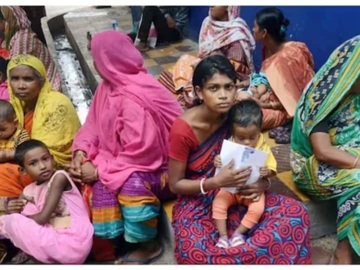 इस योजना के तहत इन महिलाओं के खाते में हर साल 5000 रुपए डाले जाते हैं. यह 5000 रुपए तीन किस्तों के जरिए डीबीटी के माध्यम से लाभार्थी के बैंक खाते में सीधे भेज दिए जाते हैं.