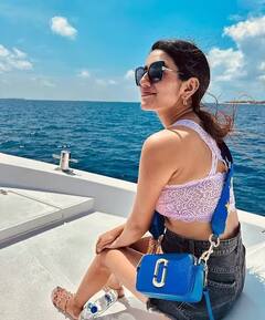 In Pics: માલદીવમાં ચીલ કરતી જોવા મળી 'વિન્ક ગર્લ' પ્રિયા પ્રકાશ વૉરિયર, વેકેશન લૂક જોઇને નહીં હટે તમારી નજર.....