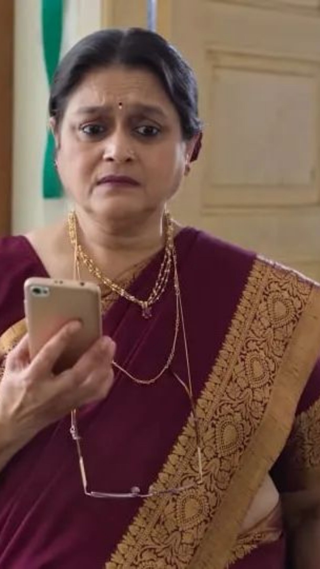 Home Shanti हॉटस्टार पर देखने की बढ़िया सीरीज है
