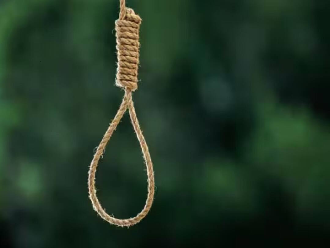 Death Penalty: మరణశిక్ష అమలుకు అనుసరిస్తున్నఉరి విధానంపై కమిటీ ఏర్పాటు Death Penalty Considering Setting Up Panel to Examine Execution Death Row Convicts Hanging Centre to Supreme Court Death Penalty: మరణశిక్ష అమలుకు అనుసరిస్తున్నఉరి విధానంపై కమిటీ ఏర్పాటు