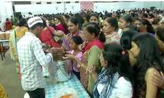 Pune News : पुण्यात भरली पाणी पुरी खाण्याची स्पर्धा; तीन हजाराहून अधिक महिलांनी फस्त केली 5 हजार प्लेट पाणी पुरी