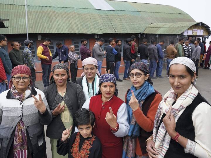 Shimla Nagar Nigam Election municipal corporation shimla election voter turn out 59 percent Shimla MC Election 2023: शिमला नगर निगम चुनाव में 59% हुआ मतदान, पूर्व सीएम जयराम ठाकुर ने चुनाव प्रक्रिया में अनियमितता का लगाया आरोप