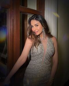 In Pics: ‘कभी खुशी कभी गम’ की ये छोटी करीना आज ग्लैमर में देती हैं बेबो को टक्कर, तस्वीरें देख पहचानना होगा मुश्किल