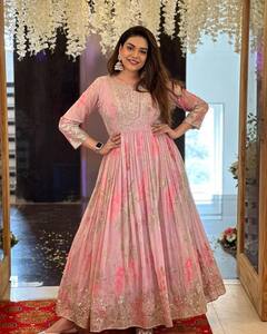 इन विवादों में फंस चुकी हैं Kundali Bhagya की सृष्टि, अब ‘खतरों के खिलाड़ी 13’ में कंटेस्टेंट्स को चटाएंगी धूल!