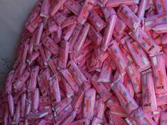 5 लाख सरकारी सैनेटरी नैपकिन के अवैध धंधे का खुलासा, दूसरी कंपनियों के स्टिकर लगाकर बेचते थे बदमाश, 7 हिरासत में 