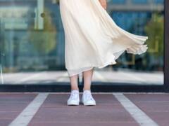 Japan Upskirting: जापान लाने जा रहा कानून, चोरी छिपे लड़कियों की फोटो लेने पर मिलेगी सजा, जानें और कौन से देश में है ऐसा नियम