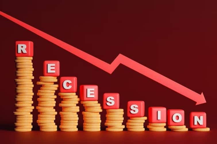 Crude Oil Fall: A hint of recession? Crude oil fell by 5 percent, outcry in the stock markets, these figures are scary! મંદીના ભણકારા? ક્રૂડ ઓઈલમાં 5 ટકાનો ઘટાડો, શેરબજારમાં કડાકો, ડરામણાં છે આ આંકડા!