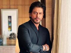 सेल्फी ले रहे फैन को Shah Rukh Khan ने किया किनारे, एयरपोर्ट पर भीड़ से बचते निकले पठान