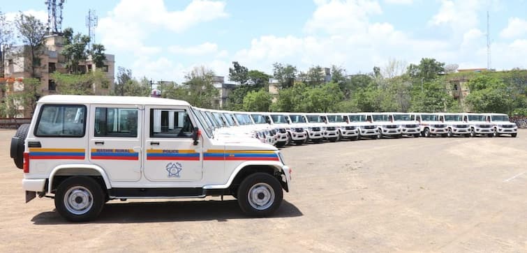 maharashtra news nashik news 20 four wheeler Mahindra Bolero Jeep vehicles entered in Nashik Police Nashik Police : गुन्हेगारांची खैर नाही, नाशिक ग्रामीण पोलीस दल झालं हायटेक, मिनिटात पोलीस पोहचणार 