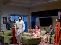 భార్యగా రాజ్ గదిలోకి అడుగుపెట్టిన కావ్య- బురదలో పడేసి కల్యాణ్‌ని కుళ్లబొడిసిన అప్పు