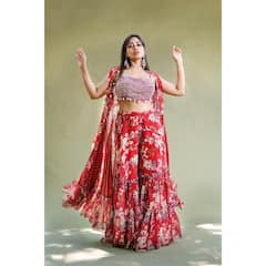 Nivetha pethuraj: చూపులతో కవ్విస్తున్న ‘దాస్ కా ధమ్కీ’ బ్యూటీ