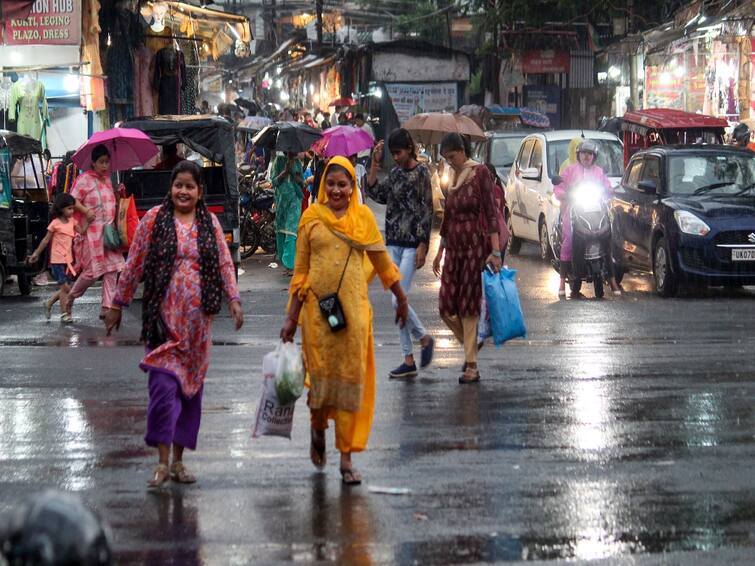 Weather Update: The feeling of winter in May! These states will receive heavy rain, know the latest update of IMD Weather Update: મે મહિનામાં શિયાળાનો અહેસાસ ! આ રાજ્યોમાં પડશે ભારે વરસાદ, જાણો IMDનું નવું અપડેટ