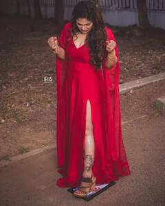 Shalini Divorce Photoshoot: તલાક બાદ આ એક્ટ્રેસે ફોટોશૂટ કરાવીને મનાવ્યો આઝાદીનો જશ્ન, યૂઝર્સ બોલ્યા - લગ્ન ખોટા વ્યક્તિ સાથે થાય તો.......