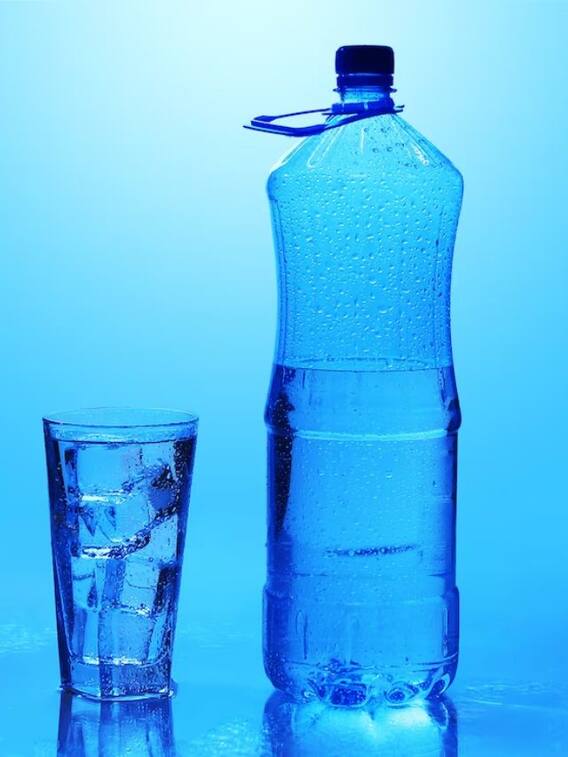 यहां एक बोतल पानी की कीमत एक लीटर पेट्रोल से भी ज्यादा