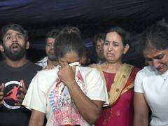 'वाटरप्रूफ टेंट, मजबूत स्टेज...पलंग और साउंड सिस्टम जंतर मंतर लाने दें', गृह मंत्री शाह से रेसलर्स ने मांगी इजाजत