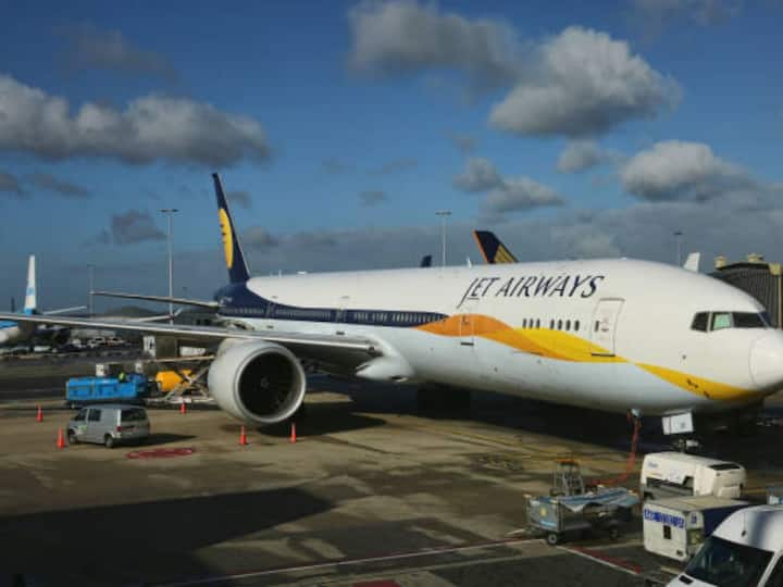 Jet Airways (1993-2019), one of India's largest airlines, started in 1993 but ceased operations in 2019 due to financial difficulties and debt crisis. It had been struggling with financial difficulties for several years, leading to the accumulation of debt that it was unable to repay. (Image Credit: Getty)