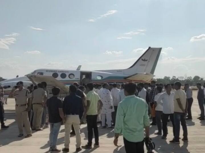 Chhattisgarh maa mahamaya airport flight landing trial Now air service can start soon ann Chhattisgarh: सरगुजा के दरिमा एयरपोर्ट पर उतरी पहली टेस्टिंग फ्लाइट, जल्द शुरू हो सकती है हवाई सेवा