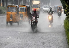 TN Rain Alert : வங்கக்கடலில் உருவாகப்போகும் புயல்? இன்று தமிழ்நாட்டில் 20 மாவட்டங்களில் கனமழைக்கு வாய்ப்பு...லேட்டஸ்ட் வானிலை அப்டேட்...!