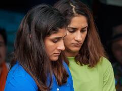 जंतर-मंतर पर मिडनाइट बवाल, पुलिस संग धक्कामुक्की में 2 खिलाड़ियों को आई चोटें | बड़ी बातें