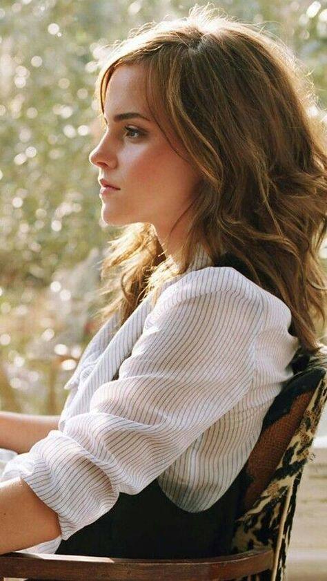 ਹਾਲੀਵੁੱਡ ਅਦਾਕਾਰਾ ਐਮਾ ਵਾਟਸਨ ਨੇ ਆਪਣੇ ਕਰੀਅਰ ਨੂੰ ਲੈ ਕੇ ਵੱਡਾ ਐਲਾਨ ਕੀਤਾ ਹੈ। ਇਕ ਇੰਟਰਵਿਊ ਦੌਰਾਨ ਅਦਾਕਾਰਾ ਨੇ ਖੁਲਾਸਾ ਕੀਤਾ ਕਿ ਉਹ ਆਪਣੇ ਐਕਟਿੰਗ ਕਰੀਅਰ ਤੋਂ ਖੁਸ਼ ਨਹੀਂ ਹੈ ਅਤੇ 5 ਸਾਲ ਦਾ ਬ੍ਰੇਕ ਲੈਣ ਜਾ ਰਹੀ ਹੈ।