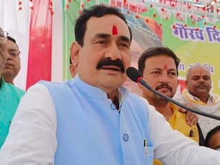 MP Politics: चुनाव हारने के बाद सोशल मीडिया से 'गायब' हो गए नरोत्तम मिश्रा! BJP ने दी ये सफाई