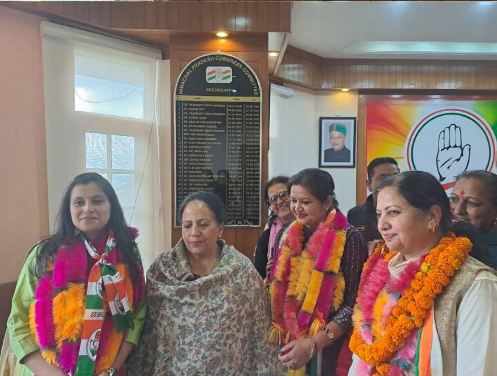 चूंकि इस बार सदन में महिलाओं की संख्या ज्यादा है. ऐसे में पार्टी को डिप्टी मेयर के तौर पर महिला को आगे करना होगा. हालांकि यह फैसला पार्टी आलाकमान को लेना है.