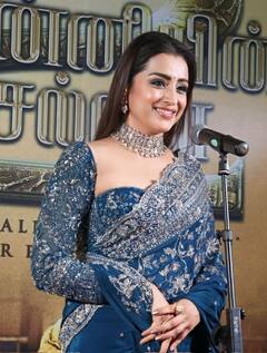 HBD Trisha : ‘அவளது அழகெல்லாம் எழுதிட ஒரு பாஷை இல்லையே..’ தமிழ் சினிமாவின் பேரழகி த்ரிஷாவின் பிறந்தநாள் இன்று..!