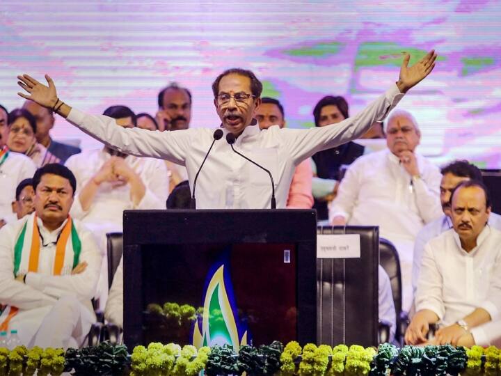 sharad Pawar resignation started affecting MVA Controversy started between Shiv Sena and Congress Sharad Pawar Resigns: MVA पर पड़ने लगा पवार के इस्तीफे का असर? शिवसेना और कांग्रेस में शुरू हुई तकरार