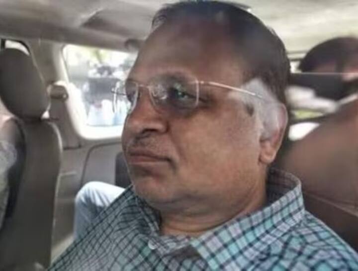 Satyendra Jain did not get relief, hearing on transfer petition in ED-CBI case postponed till June 9 ANN Money Laundering Case: सत्येंद्र जैन को नहीं मिली राहत, ED-CBI मामले में ट्रांसफर याचिका पर 9 जून तक टली सुनवाई