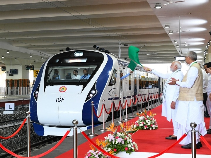First Vande Bharat Train To Be Introduced In North East From Guwahati To  New Jalpaiguri See Full Details Here | Vande Bharat Express: नॉर्थ ईस्ट को  पीएम मोदी का गिफ्ट, शुरू होने