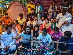 రెజ్లర్ల ఆందోళన: మీడియా ట్రయల్స్‌లో అలా - కోర్టు ట్రయల్స్‌లో ఇలా!