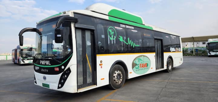 या बस शनिवार रविवार आणि सार्वजनिक सुट्ट्यांच्या दिवशी कार्यरत असणार आहेत. या सेवेसाठी प्रत्येकी प्रत्येक मार्गावर वेगवेगळे दर असतील.