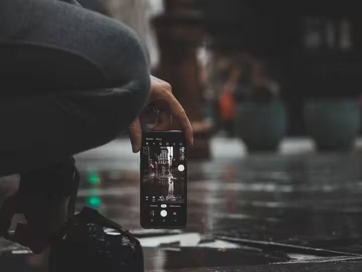 Mobile Photography: read how to take amazing and best photography with budget smartphones Mobile Photography: 15 હજારના એક સ્માર્ટફોનથી પણ તમે ક્લિક કરી શકો છો શાનદાર તસવીરો, ફોલૉ કરી જુઓ આ ટિપ્સ