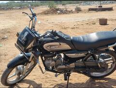 Surendranagar: સુરેન્દ્રનગરમાં 20 વર્ષના યુવાને ટ્રેન નીચે પડતું મુકી કર્યો આપઘાત, માતા-પિતા ન હોવાથી દાદી સાથે રહેતો હતો યુવક