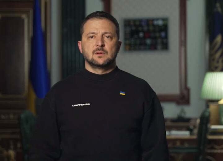Ukraine president Zelenskyy moves to replace Oleksii Reznikov in defence shake-up Ukraine Defence Minister: போருக்கு மத்தியில் பாதுகாப்பு அமைச்சர் நீக்கம் - உக்ரைன் அதிபர் அதிரடி, ரஷ்யாவிற்கு சாதகமா?