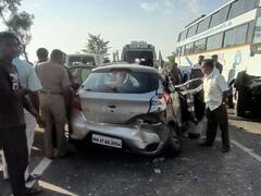 विटा सातारा रोडवर नेवरी गावाजवळ ट्रॅव्हल्स- कारचा समोरासमोर भीषण अपघात, एकाच कुटुंबातील चार ठार