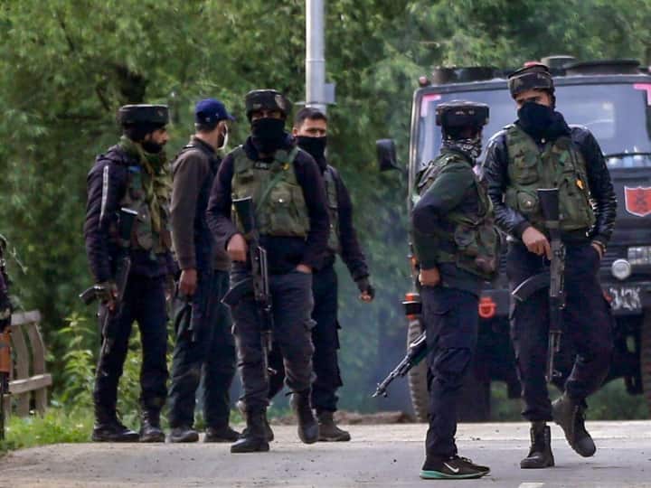 Jammu Kashmir security forces found Evidence Pakistan can repeat Pulwama attack ann Jammu Kashmir: पुलवामा हमले को दोहराना चाहता है पाकिस्तान, खुफिया एजेंसियों को मिला इनपुट