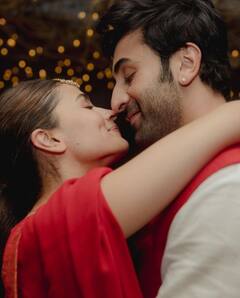 सैफ-करीना से लेकर रणबीर-आलिया तक, शादी से पहले लिव-इन में रहें हैं बॉलीवुड के ये कपल्स