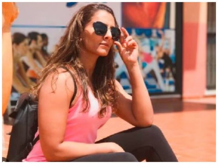 Wrestlers Protest: गीता फोगाट को दिल्ली पुलिस ने करनाल बाइपास पर रोका, ट्वीट कर बोलीं- 'मुझे ले जा रहे थाने' Wrestlers Protest: Delhi Police stopped Geeta Phogat on Karnal Bypass, being taken to the police station Wrestlers Protest: गीता फोगाट को दिल्ली पुलिस ने करनाल बाइपास पर रोका, ट्वीट कर बोलीं- 'मुझे ले जा रहे थाने'