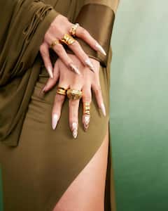 Sonakshi Sinha Photos: సోనాక్షి సిన్హా మెస్మరైజింగ్ లుక్