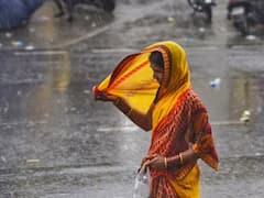 బంగాళాఖాతంలో అల్ప పీడనం- తుపానుగా మారే సూచన- తెలుగు రాష్ట్రాల్లో వానలే వానలు!