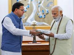 पीएम नरेंद्र मोदी को सीएम धामी ने दिया खास तोहफा, चारधाम समेत इन जगहों पर आने का न्योता भी दिया