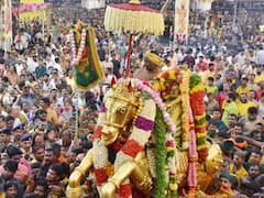 Chithirai Thiruvizha: பச்சை பட்டுடுத்தி வைகை ஆற்றில் கள்ளழகர் இறங்கினால், என்ன நன்மைகள் தெரியுமா?