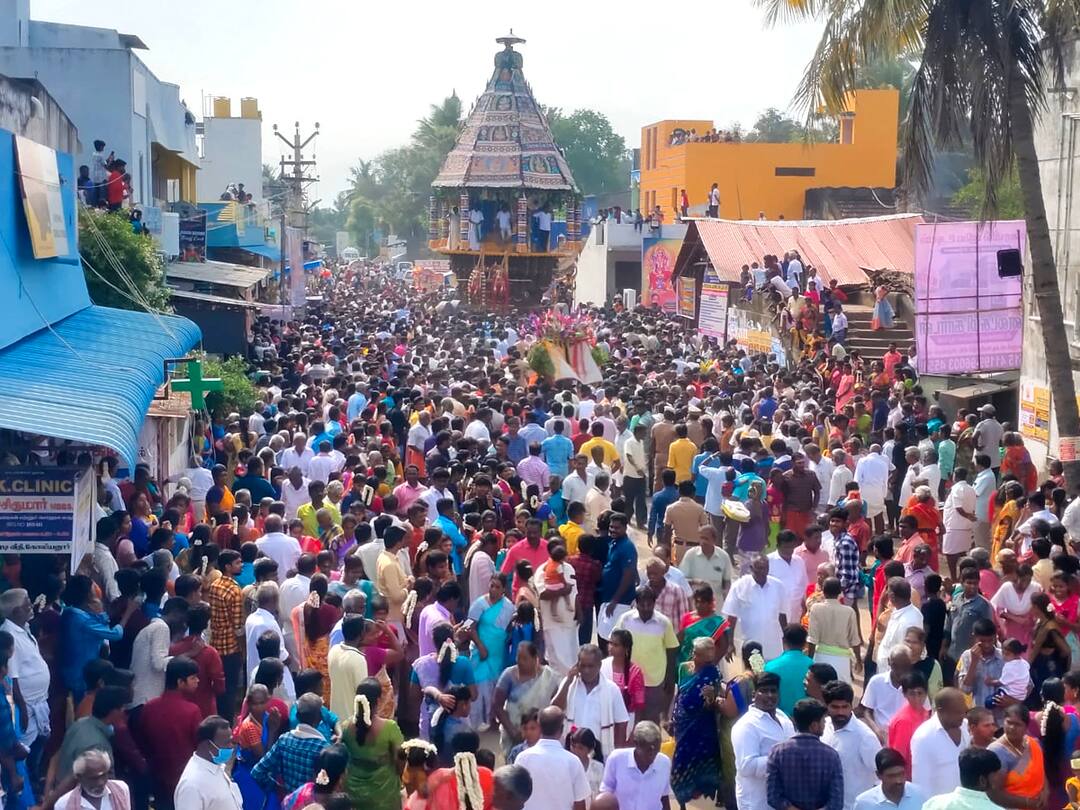 Chithirai Festival: கோலியனூர் புத்துவாயம்மன் கோயில் சித்திரை தேராட்டம் - தேரை வடம் பிடித்து இழுத்த பக்தர்கள்
